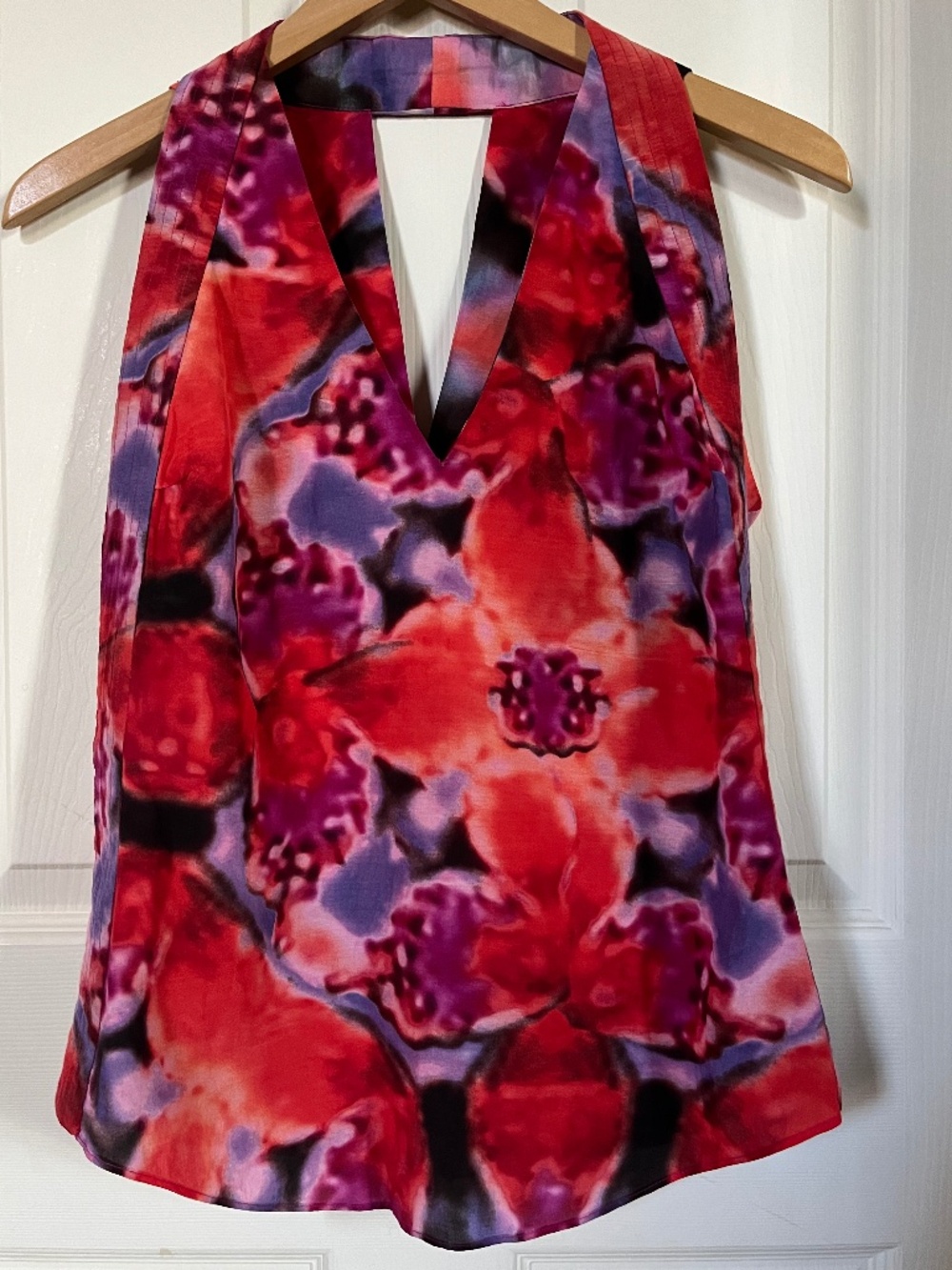 A Common Thread Neiman Marcus Silk Halter Top Size S Floral Watercolor Cami